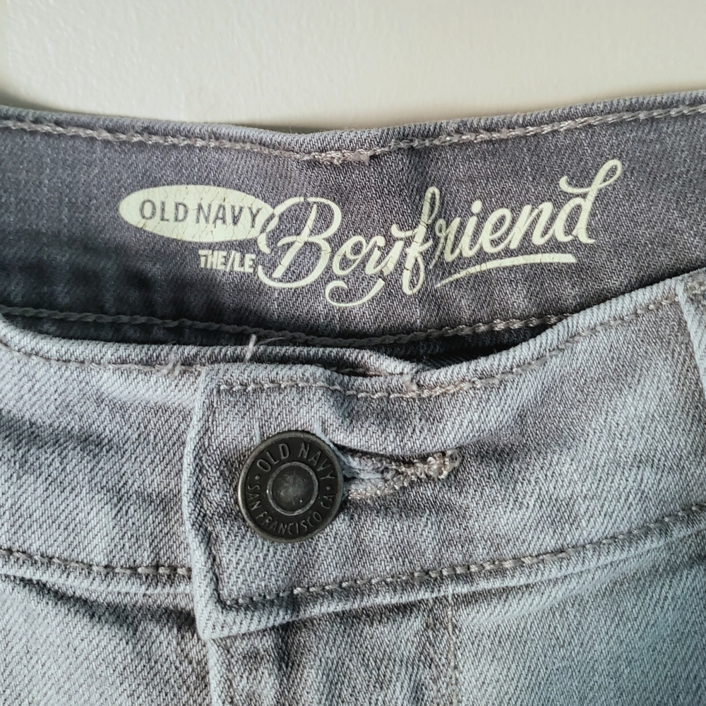 🌿 Relaxed Grey Shorts - Picture 4 of 5